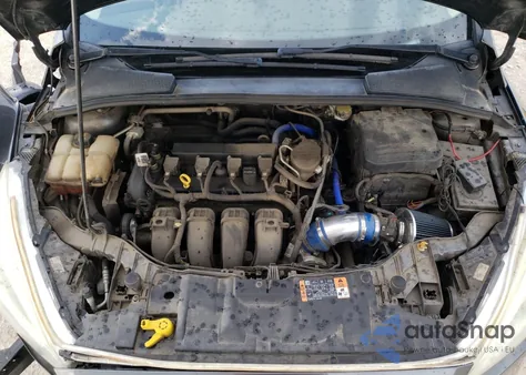 2015 Ford Focus Se z USA, uszkodzony, nr VIN 1FADP3K26FL357063